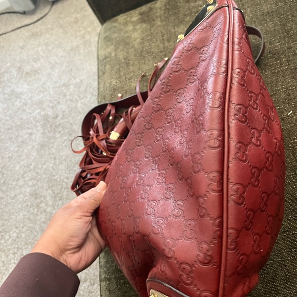 Gucci Deep Red Indy Leather Shoulder Bag with Tassels - Picture 6 of 9